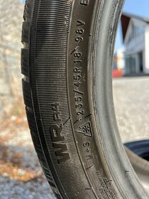 235/45r18 zimne - 3