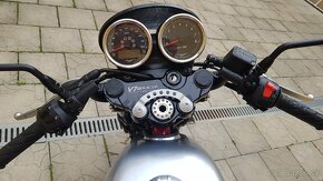 Moto Guzzi V7iii racer - 3