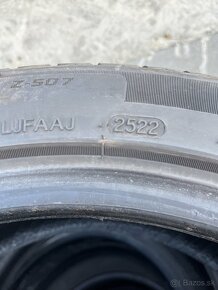 225/45r17 - 3