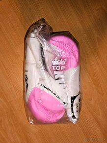 Bielo ruzove boxerske rukavice Top King Muay Thai 6 oz. - 3