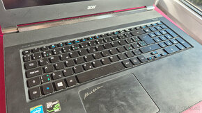 Predam starsi herny notebook Acer Nitro V7 - 3