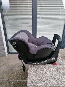 Predám Britax Römer Dualfix M i-Size, otočná - 3