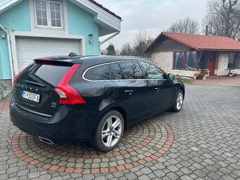 Volvo V60 D6 AWD 2.4  Diesel - 3