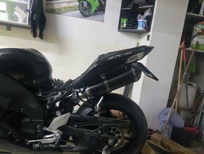 Kawasaki zx10R 2007 - 3