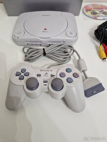 PlayStation 1 v krabici + 2 hry - 3