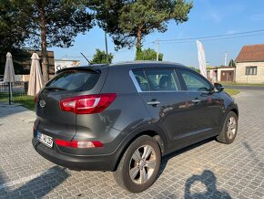 Kia Sportage 1.6 benzin dream edition r.v 2013 top stav - 3