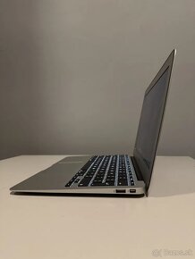 Apple MacBook Air 11 Mid 2012 - 3