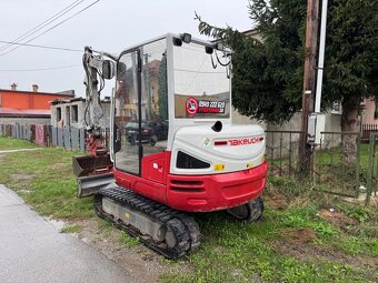 Takeuchi TB240 - 3