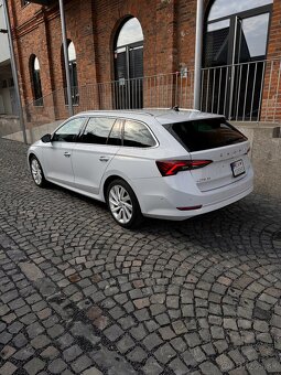 Octavia Style 2.0tdi 110kw DSG - 3