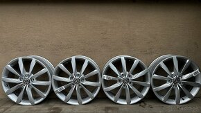 #26 Elektróny originál VW 5x112 r17 - 3