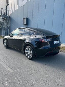 Tesla Model Y RWD 2023 - 3