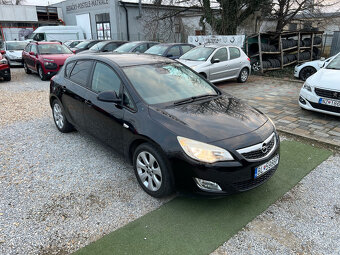 Opel Astra 1.4 benzín, 74kW, MT/5, rok:06.2011. - 3