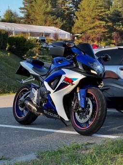 Suzuki GSX-R 600 K7 - 3