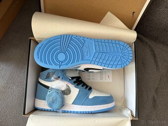 Air Jordan 1 Retro High OG University Blue - 3