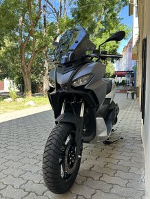 Aprilia SR GT 125 - 3