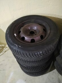 Pneu 215/55r16 - 3