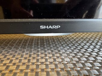 TV sharp 40" LC-40UI7552E - 3