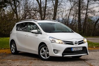 Toyota Verso 1.6 I D-4D Style - 3