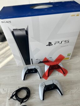 Predám Playstation 5 s mechanikou + 3 ovládače + PS kameru - 3