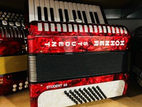 Predám krásny akordeón Hohner Student 48 basový - 3