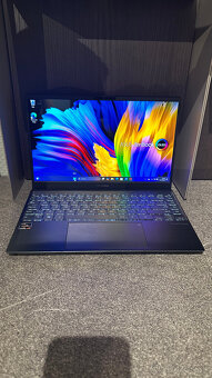 ASUS ZenBook 13 OLED 521GB 16GB RAM 64bit - 3