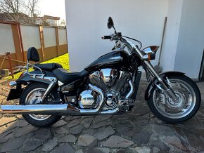 Honda VTX 1800 - 3