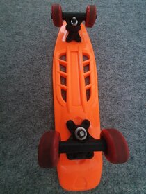 Predám takmer nepouživaný Penny board Urban X - 3