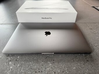 Macbook Pro 15” retina touchbar - 3