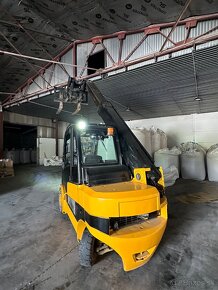 Jcb teletruk 35d, vysokozdvizny - 3