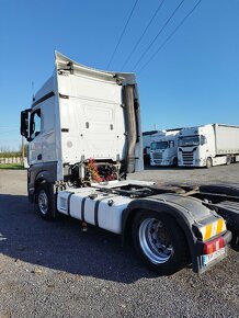 Mercedes Actros Mega - 3