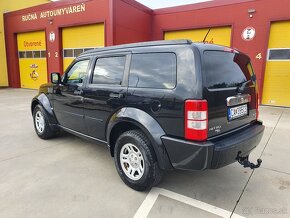 Dodge Nitro 2.8 CRD SXT A/T - 3