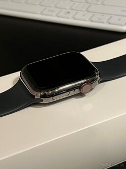 Apple Watch series 8, LTE, Stainless Steel Graphite - 3