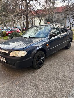 Mazda 323 sedan - 3