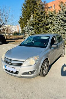 Opel Astra H 2008, 1.4 benzin - 3