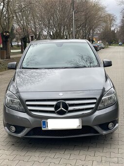 Mercedes B180 - - 3