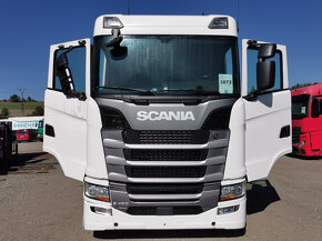 Prodám tahač návěsů SCANIA S450 EURO 6 po něhodě - 3