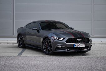 Ford Mustang 2.3 EcoBoost FastBack - 3