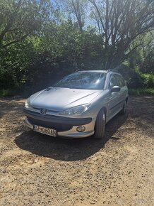 Predám Peugeot 206 1,4 benzín+plyn r.v 2004 - 3