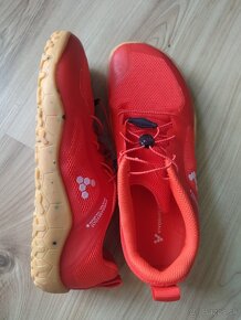 Vivobarefoot v.38 - 3