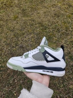 Nike Air Jordan 4 Seafoam - 3