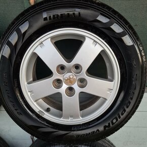 Mitsubishi kolesá 215/70 R16 - 3