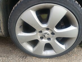 Predam 18 elekt+zimne gumy FULDA 225/40r18 LUNA - 3