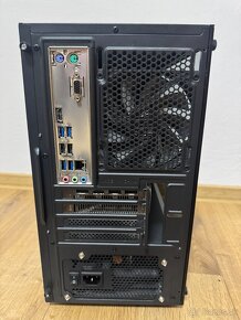 Ryzen 5 5500/ RX 5700XT / 16 GB RAM / - 3