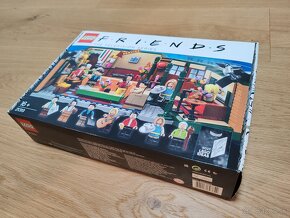 LEGO Ideas 21319 Central Perk - Neotvorené - 3