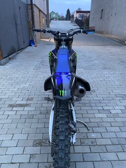 Yamaha YZ250F - 3