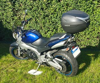 Predám motorku Suzuki GSR 600 - 3