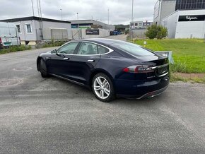 Tesla model S 85 - 3