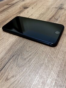 Apple IPhone 8 plus - 3