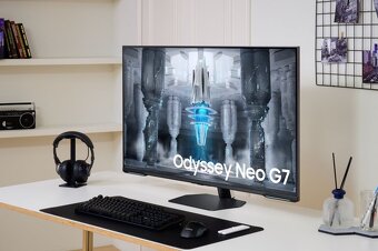 43" Odyssey Neo Gaming monitor/Smart TV (NOVÝ) - 3