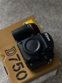 Nikon D750 - 3